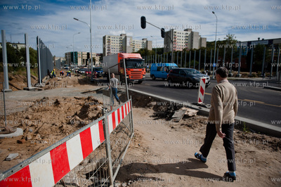 Gdansk. Wznowione po kilku miesiecznej przerwie, prace...