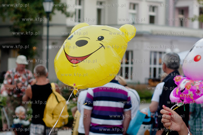 Wakacyjne popoludnie na ul. Bohaterow Monte Casino...