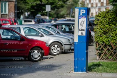 Gdansk. Ul. Zamkowa. Wprowadzona strefa platnego parkowania.
03.08.2015
fot....