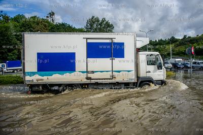 Gdańsk. Skutki silnych opadow, które przeszły nad...