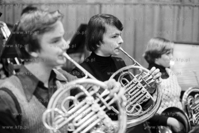 Proba orkiestry Liceum Muzycznego w Gdansku. 
27.02.1978
7luty78_z.kosycarz_p66
Fot....