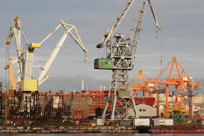 Stocznia Gdynia S.A. Wladze spolki poinformowaly, ze...