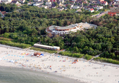 Polwysep Helski z Lotu Ptaka. Nz. Dom Zdrojowy i plaza...