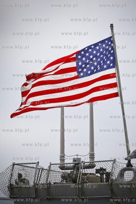 Zatoka Gdanska. Okret Marynarki Wojennej USA, USS RAMAGE...