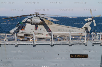 Parada z okazji obchodow Dni Morza i swieta Marynarki...