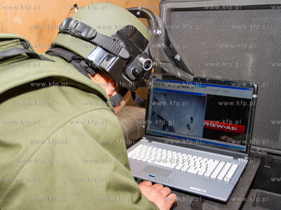 Na pokladzie statku powietrznego linii EuroLOT lecacego...