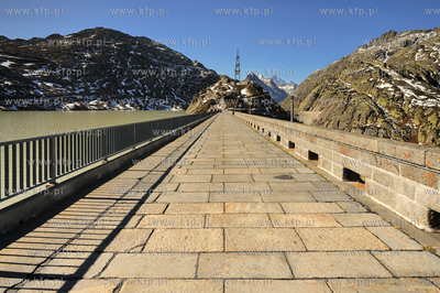 Szwajcaria, Grimselsee, Berno. Jesienne Alpy w okolicy...