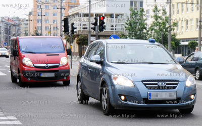 Funkcjonariusze z Gdyni wraz z policjantami z woj....