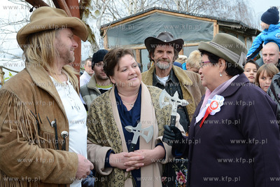 11.11.2013 o godz. 11:11 otwarto ZOO FARME W Debogorzu,...