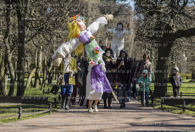 Oliwa, Park Oliwski. II Festiwal Etnowiosnowisko. Happening...