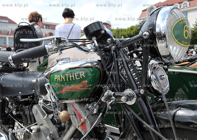 Sopot. Skwer Kuracyjny. Zlot zabytkowych motocykli....