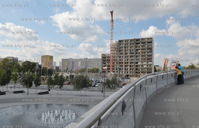 Katowice. Al Rozdzienskiego k. Spodka. Rozbiorka budynku...