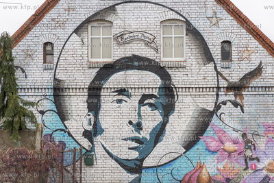 Starogard Gdański,Mural na ul. Lubichowskiej poświęcony...