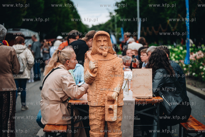 Stół na Al. Piłsudskiego, atrakcje dla młodszych...