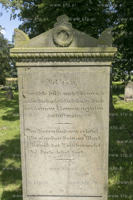 Największy w Polsce, wpisany w 1988 roku do rejestru...