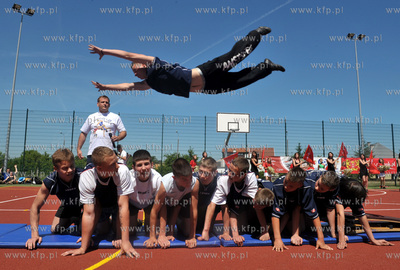 Gdansk, Suchanino. Otwarcie nowoczesnego boiska - kompleksu...