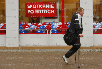 Gdansk. Ul. Rajska. Nz. reklama kredytu Deutsche Bank
10.03.2009
fot....