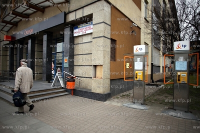 Gdansk Wrzeszcz. Salon firmy telekomunikacyjnej Orange,...