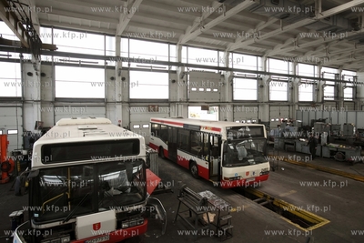 Zajezdnia autobusowa ZKM przy ul. Hallera w Gdańsku.
13.03.2015
fot....