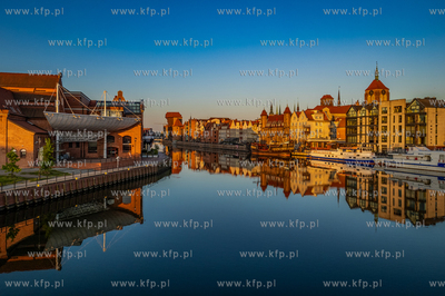 Gdańsk. Ołowianka, Żuraw, Długie Pobrzeże, kościół...