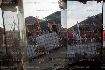 Gdańsk.  Życie kulturalno - rozrywkowe na terenach...