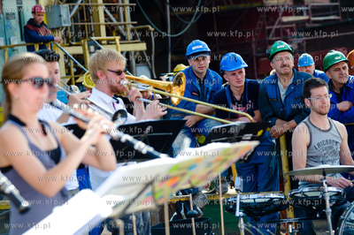 Gdansk. Stocznia Remontowa. Obudz Polske, niecodzienny...