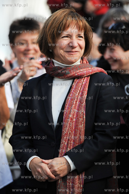 Gdansk. Nabrzeze Targu Rybnego. Chrzest Zaglowca- Kapitan...