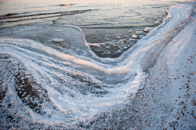 Gdansk. Zimowe mrozne popoludnie na Gorkach Zachodnich....
