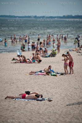 Sopot. Tlumy turystow, podczas slonecznego i goracego...