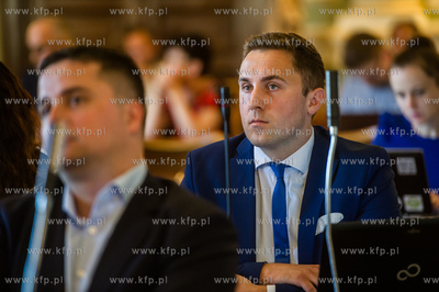 Gdańsk. Nowy Ratusz. Sesja Rady Miasta Gdańska. Debata...