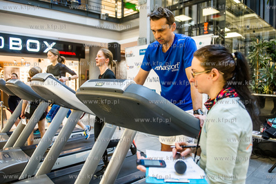 Gdańsk. Centrum Handlowe Manhattan. Charytatywna Bitwa...