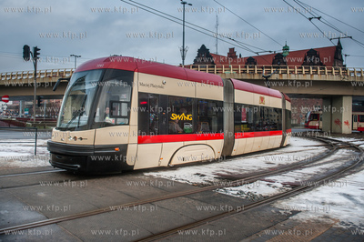Gdańsk. Tramwaj Peas Swing im Macieja Płażyńskiego...