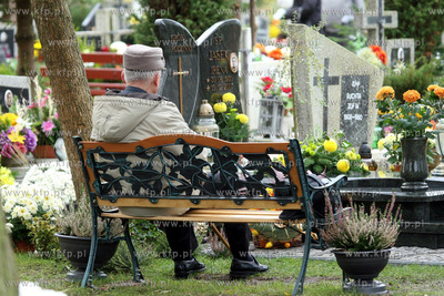 Swieto Wszystkich Swietych na cmetarzu w Kolobrzegu.
01.11.2008
Fot....