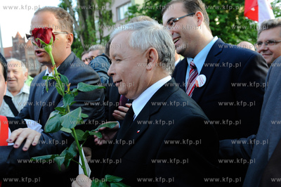 Gdansk. Plac Solidarnosci.  Wiec wyborczy Jaroslawa...