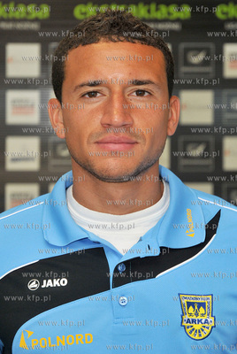 Trener Arki Gdynia Dariusz Pasieka przedstawil na konferencji...