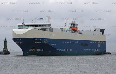 Port Gdynia. Samochodowiec PC/TC Baltic Ace
2009
fot....