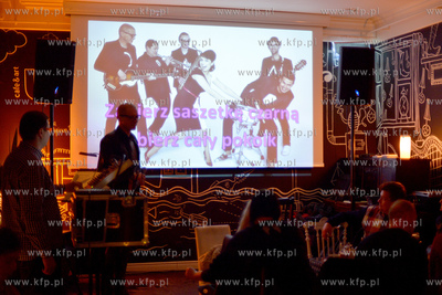 Kazdy kto mial kamere video - w tablecie, telefonie,...