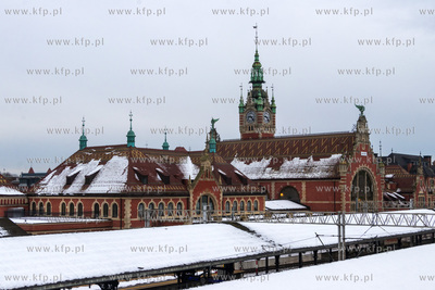 Dworzec PKP Gdańsk Główny, widok od strony ulicy...