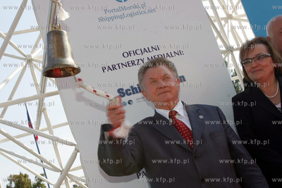 Targi Baltexpo 2005. Nz. Longin Pastusiak i Malgorzata...