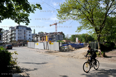 Budowa osiedla AQUARIUS przez firme Invest Komfort...