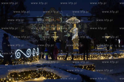 Gdańsk. Iluminacja świąteczna w Parku Oliwskim....
