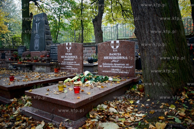 Gdansk. Cmentarz Garnizonowy. Symboliczne groby Danuty...