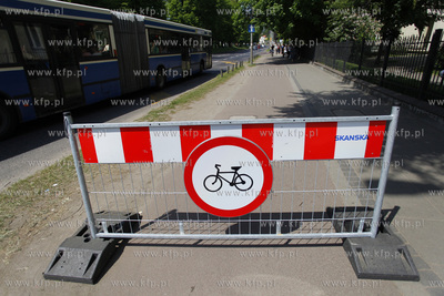Gdansk. W okolicach zastepczego przystanku tramwajowego...