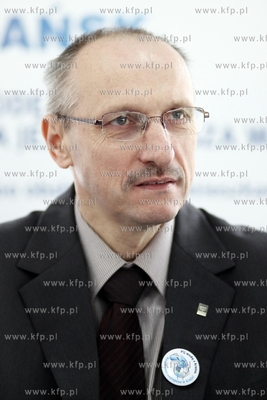 Gdansk. Ujecie wody Czarny Dwor. Konferencja prasowa...