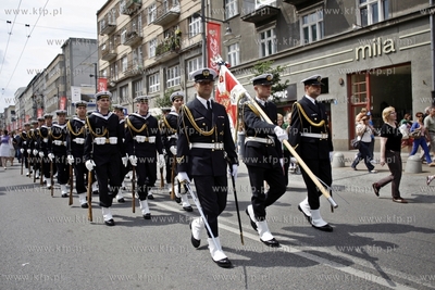 Gdynia. Swieto Marynarki Wojennej. Parada orkiestr...