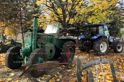 Traktor Ursus C451, ktory od przeszło 40 lat zdobi...