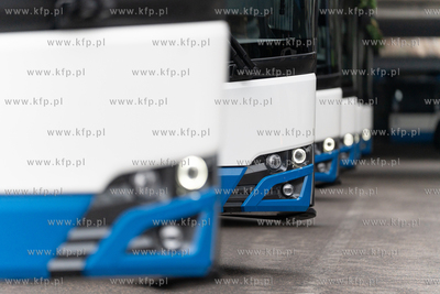 Gdynia. Przekazanie 6. nowyh trolejbusów zakupionych...