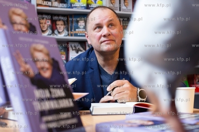 Filharmonia Bałtycka. Gdańskie Targi Książki. ...