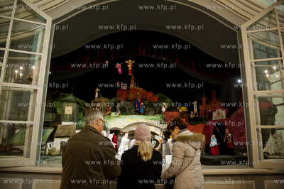 Gdansk. Tradycyjna szopka bozonarodzeniowa w Kosciele...
