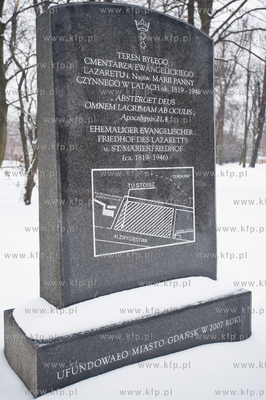 Gdansk. Park Stefensa wzdluz Al. Zwyciestwa.
Nz tablica...